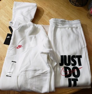 mens white nike sweatsuit