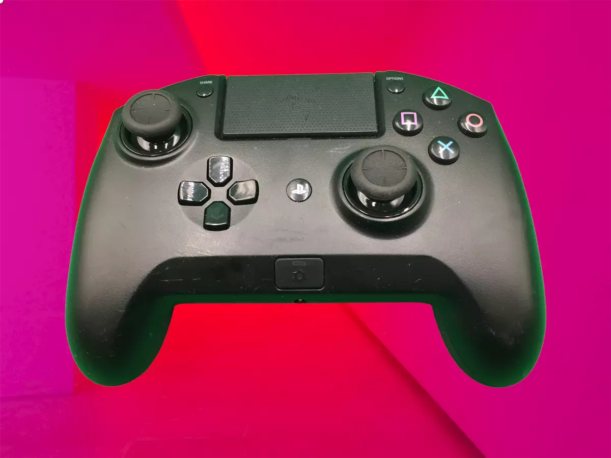 Razer Raiju Tournament Edition RZ06-0261 Controller for PS4 and PC