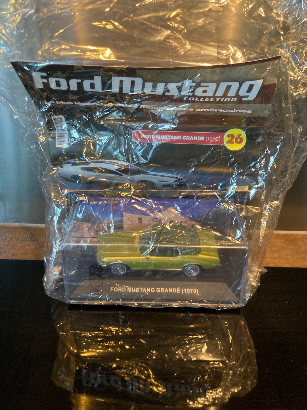 Ford Mustang Grandé 1970 miniature 1/43 Altaya avec son fascicule de collection