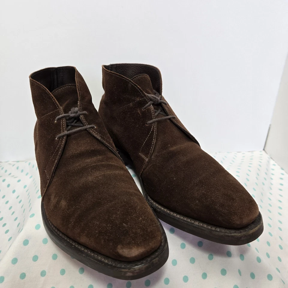 John Lobb Romsey Hombres EE. UU. Talla 8 Marrón Oscuro Gamuza Octubre Suela Botas Chukka Cordones Foto 2 de 4