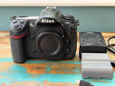 Nikon D D300S 12.3MP Digital SLR Camera - Black (Body only) c/w 2 batteries.
