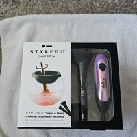 Stylpro Cleans & Dries Makeup Brushes In Seconds. Pearlescent pink.