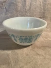 Pyrex Amish Mixing Bowl 401