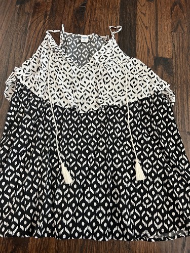 Old Navy Womens Sleeveless Tank Blouse Spaghetti Strap Tassle Black White Sz XL