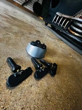 (4)  NEW Tire Pressure Sensor TPMS TPMS For Ford Motorcraft 315Mhz DE8T-1A180-AA