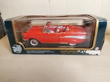 ROAD LEGENDS 1957 CHEVROLET BEL AIR CONVERTIBLE 92108  1/18 Scale  NIB NEW