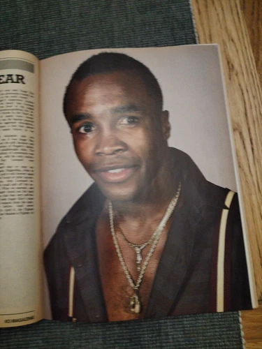 Sugar Ray Leonard KO Boxing Magazine March 1988! - Picture 5 of 5