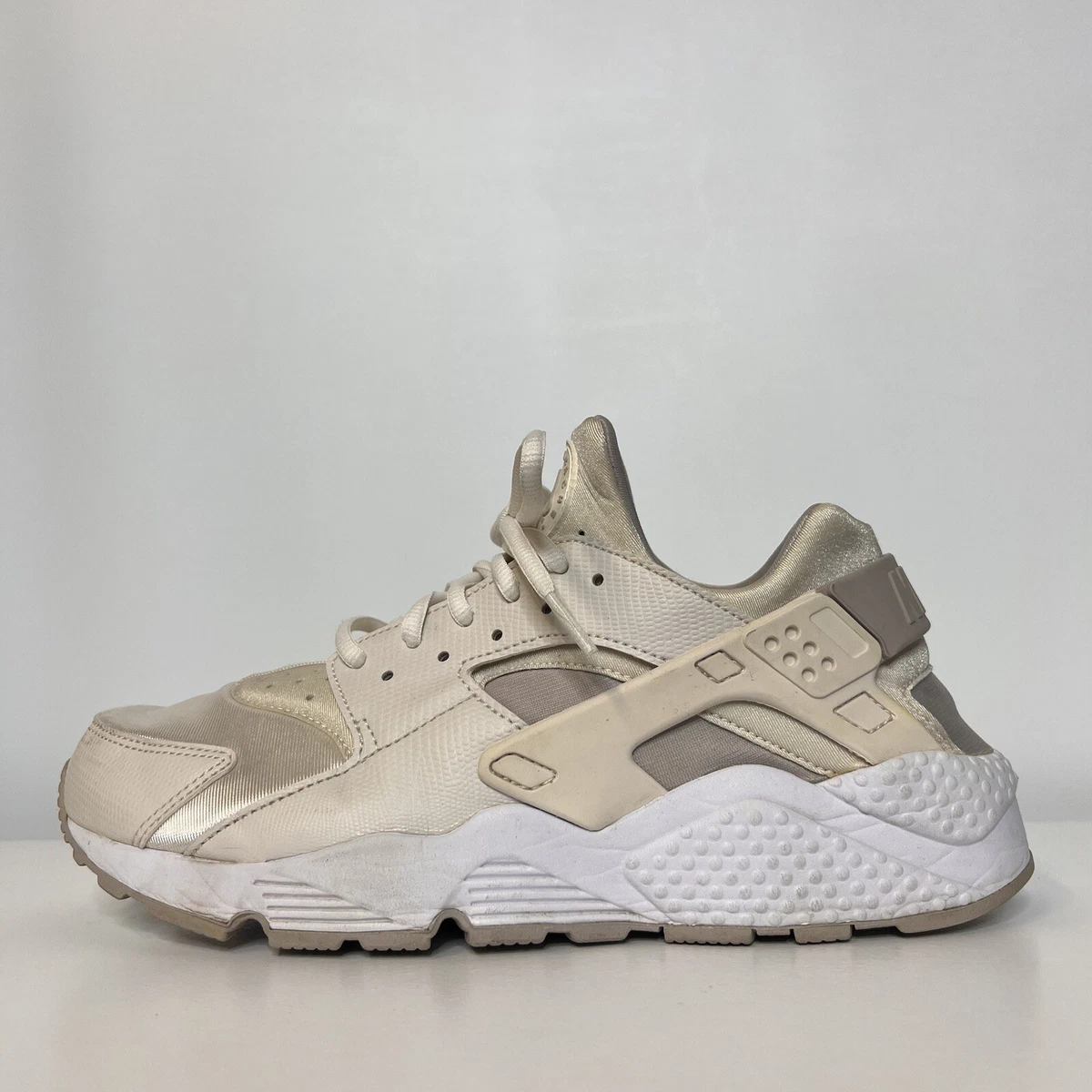 Nike 634835 sales