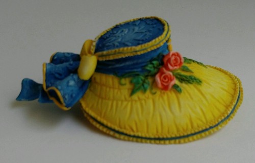 Willow Hall Day Dreamer Collectible Display Hat Miniature Circa 1838 Yellow - Picture 5 of 9