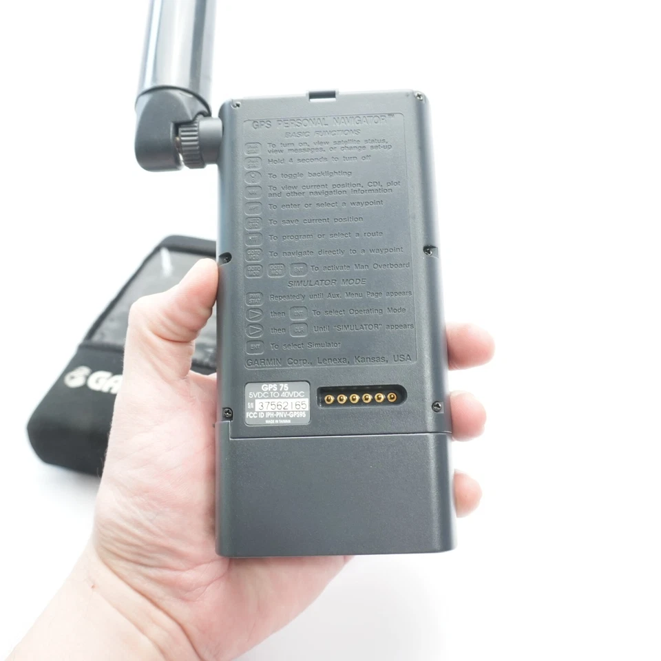 Garmin GPS 75 Gray 2.8" LCD Display Wireless Handheld Personal GPS Navigator - Image 4 of 4