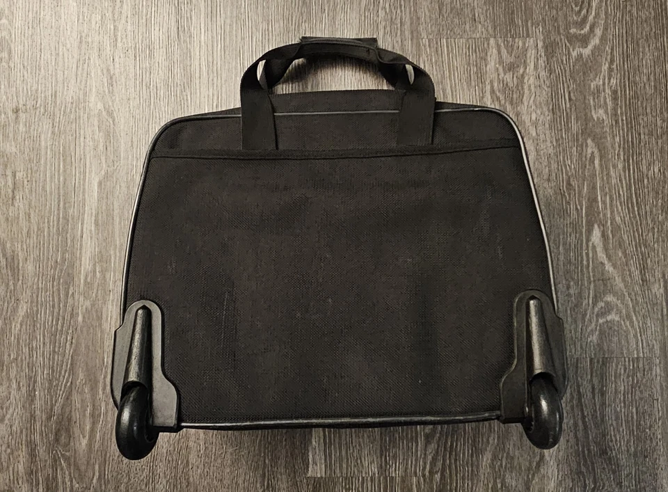 Hartmann Black Nylon 16" Wheeled Carry On Rolling Business Briefcase. - Image 4 of 4