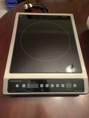 Equipex BRIC 3000 Adventys Electric Countertop Induction Range Retails for $1800