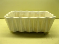 Mid Century UPCO Light Yellow Planter Marked 279 USA Ungemach Pottery Co. Ohio