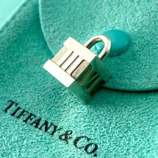 Authentic Tiffany & Co. Atlas Cube Lock Padlock Pendant Charm Silver 925 XH6fe