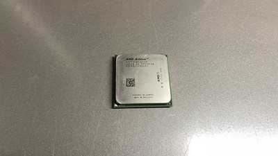 AMD Athlon X2 7550 2.5 GHz Dual-Core CPU AD7550WCJ2BGH Socket AM2/AM2+
