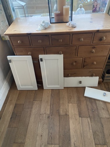 Howdens Original Stornoway Kitchen Doors. 13 In Total - Picture 5 of 5