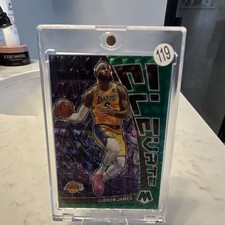 Panini Mosaic Elevate 2022-23 LeBron James #4 Los Angeles Lakers Card