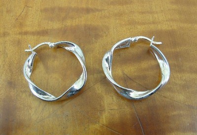 Details about Twist Look Hoops 7/8" Long Sterling Silver 925 Pierced Earrings Details about Twist Look Hoops 7/8" Long Sterling Silver 925 Pierced Earrings