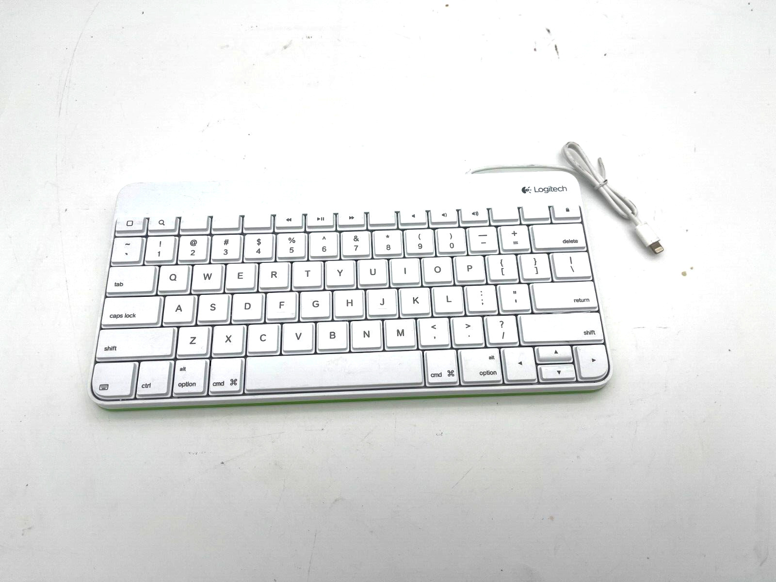 Logitech Wired Keyboard Y-B0006 iPad Lightning Connector