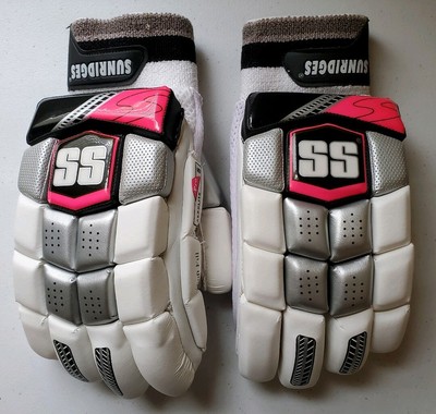 ss aerolite batting gloves