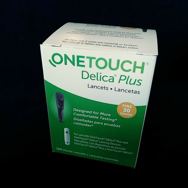 ONE TOUCH DELICA Plus New Extra Fine 30Gauge 100 Sterile Lancets Exp