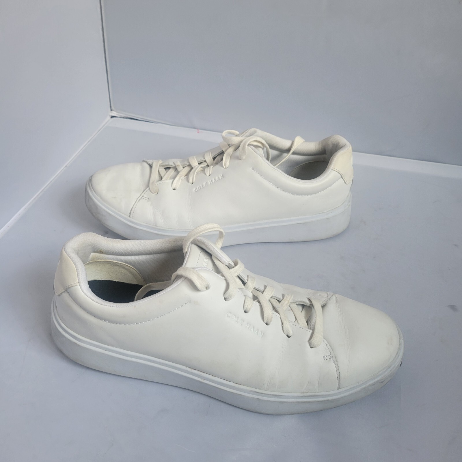Men's Sneaker Cole Haan  GC Traveler White  Size 10M
