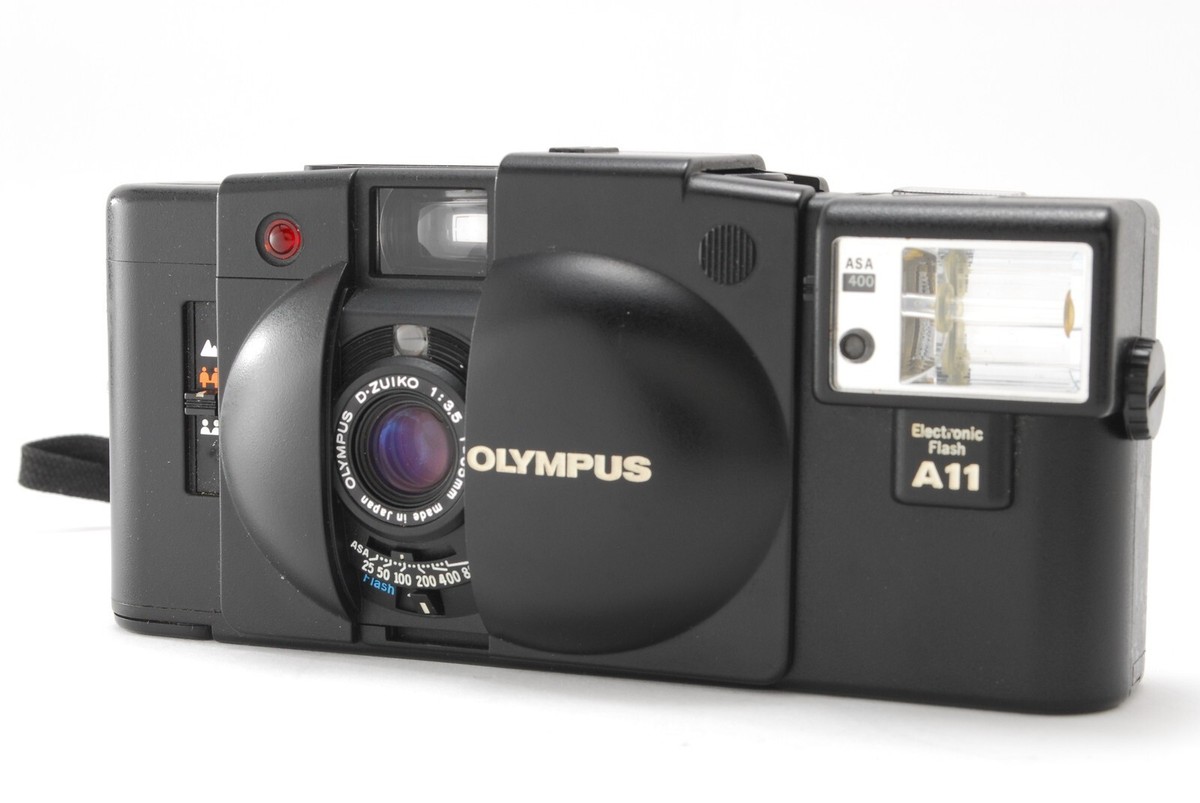 OLYMPUS XA2 コンパクトフィルムカメラ + Flash A11 NEAR MINT】Olympus XA2 w/ Electronic Flash A11 Compact Film