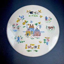 1 International Heartland Porcelain Enamel ov...