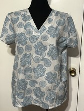 Cassandra O Women  s Extra Large Scrub, Top In Blue And White Paisley Print