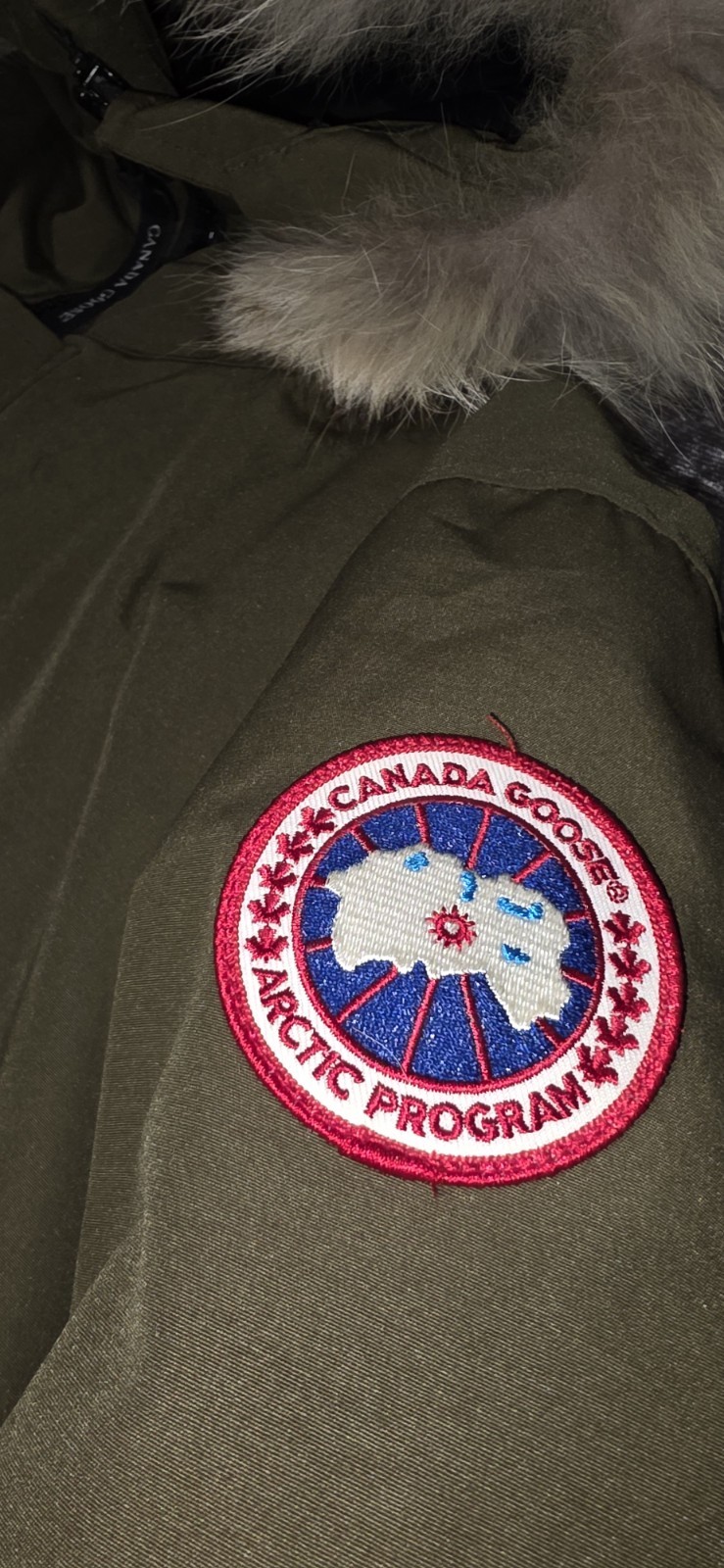 Mens Canada Goose, Chateau Parka Coat. Size 2XL. Millitary Green. 100percent Authentic image 10