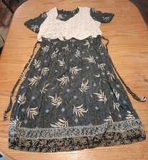 Allison-Che Long Rayon Dress With Lace Size 12/14.            48 