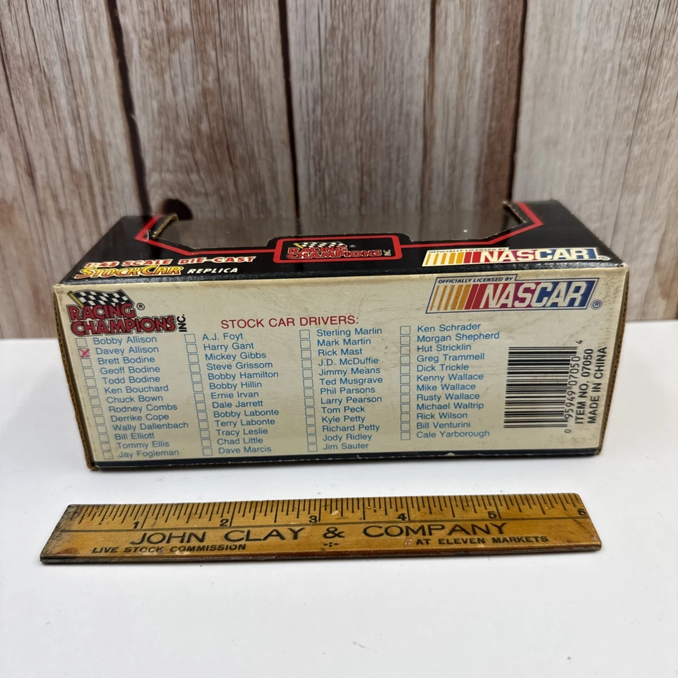 1992 Racing Champions #28 Davey Allison Havoline Ford 1:43 Diecast - Image 3 of 4