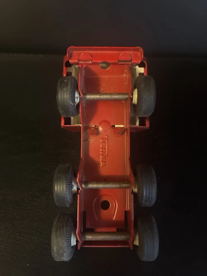 Vintage 1960s Tonka Cab Red Semi Truck Cab Only, Mound Minn USA Pressed Steel - Image 3 of 3