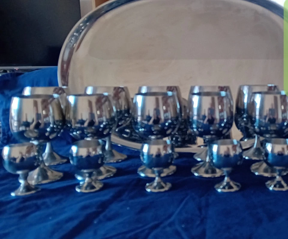 servizio bicchieri acciaio - Immagine 2 di 2