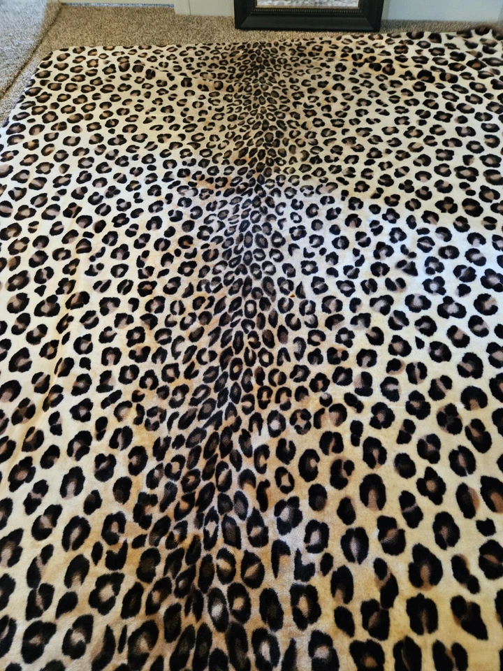 Manta Solaron Gruesa Ultra Fina Poliéster Visón Felpa Leopardo Peso Pesado Foto 3 de 4