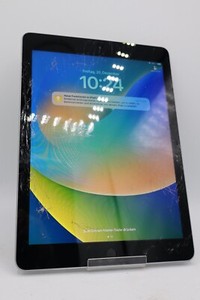 Apple iPad 5. Gen. A1822  128GB IOS Wifi Displayschaden #45132