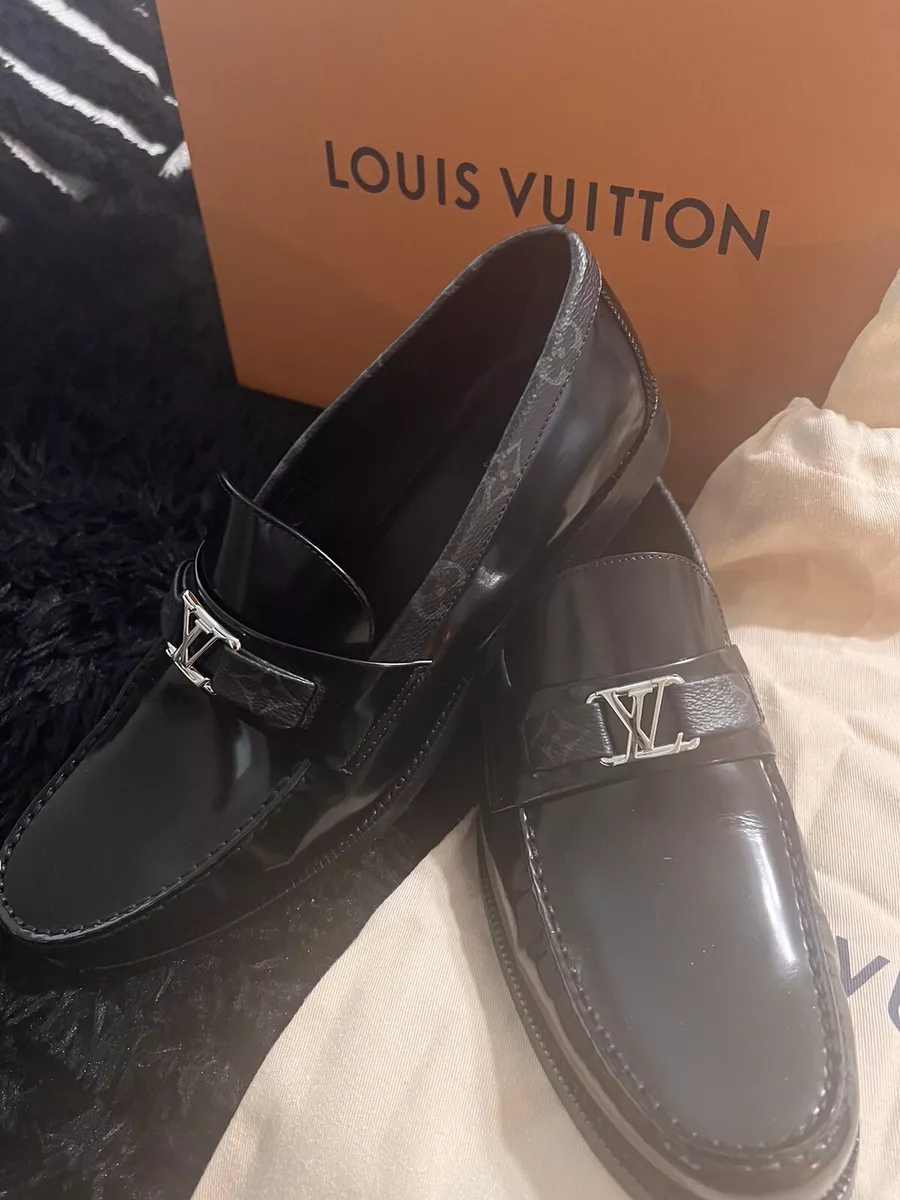 louis vuittons men dress shoes size 9