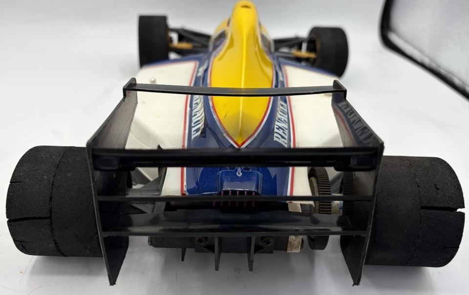 Para parte motor chasis Kyosho F1 y ESC con carrocería William's Renault FW14 Foto 4 de 4