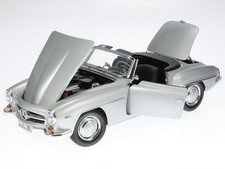 Mercedes W121 190 SL silver diecast modelcar 100037031 Minichamps 1:18