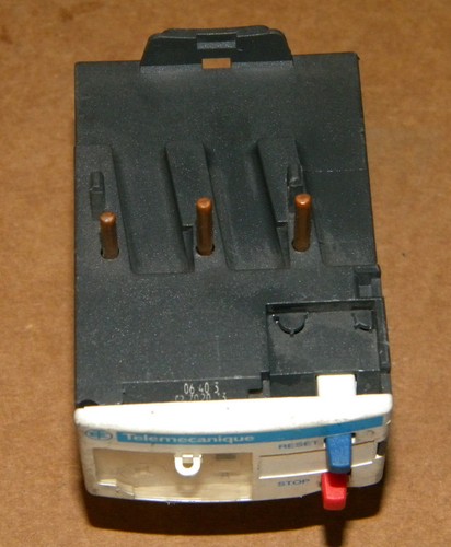 TELEMECANIQUE LRD01 OVERLOAD RELAY - Picture 2 of 3
