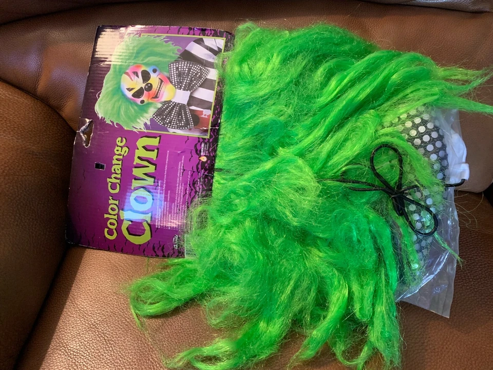 Fun World Color Change Clown - Image 2 of 2