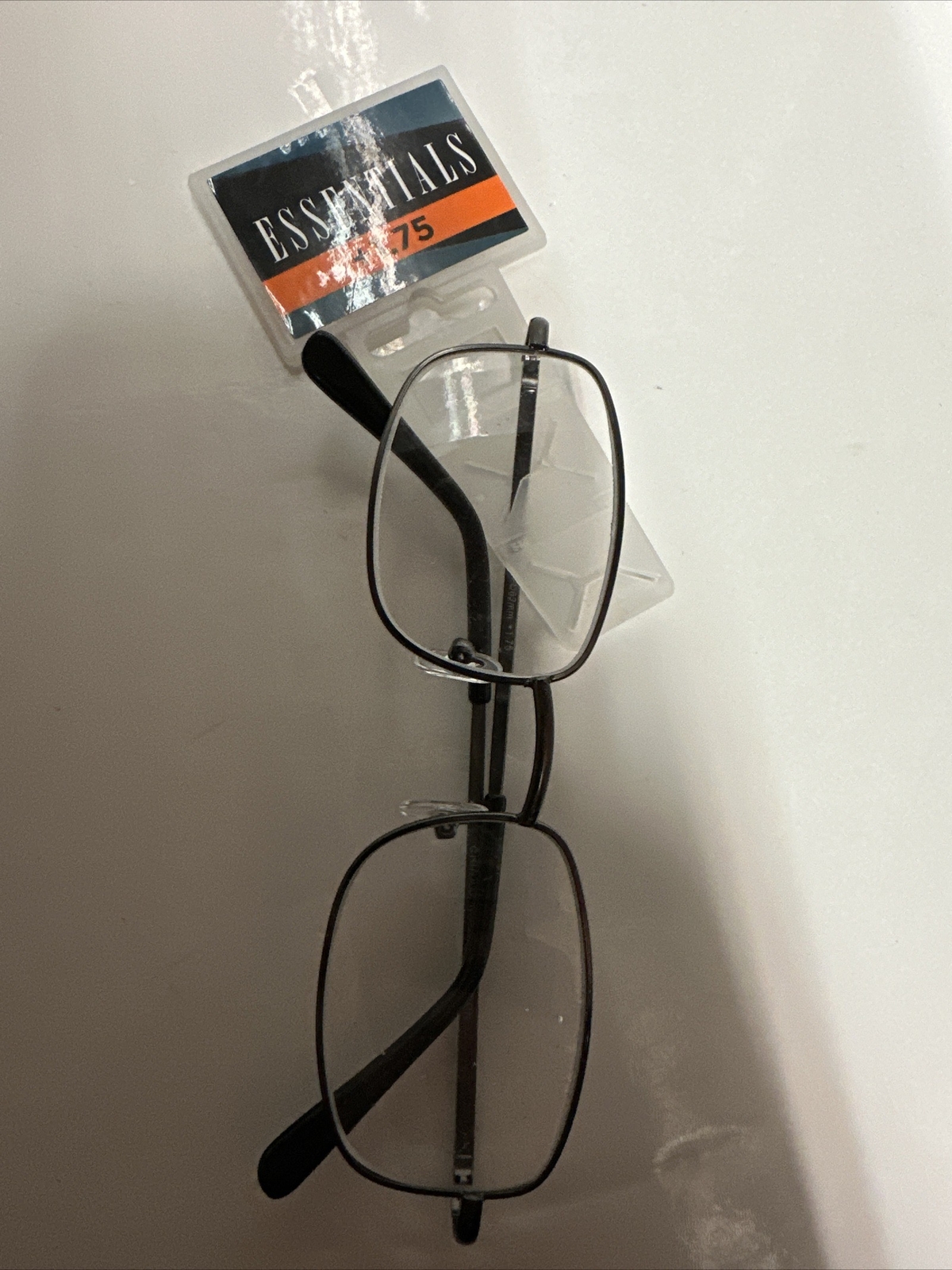 READING GLASSES EYEGLASSES ESSENTIALS +1.75