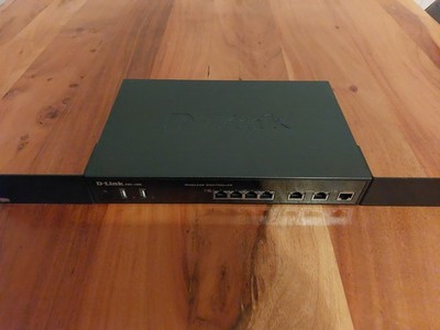 D-Link DWC-1000 Centralized Wireless Controller for 6 D-Link Access Points