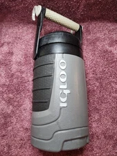Igloo Legend 1 Quart Water Jug Cooler Gray Black Flip Top Spout Handle Sports