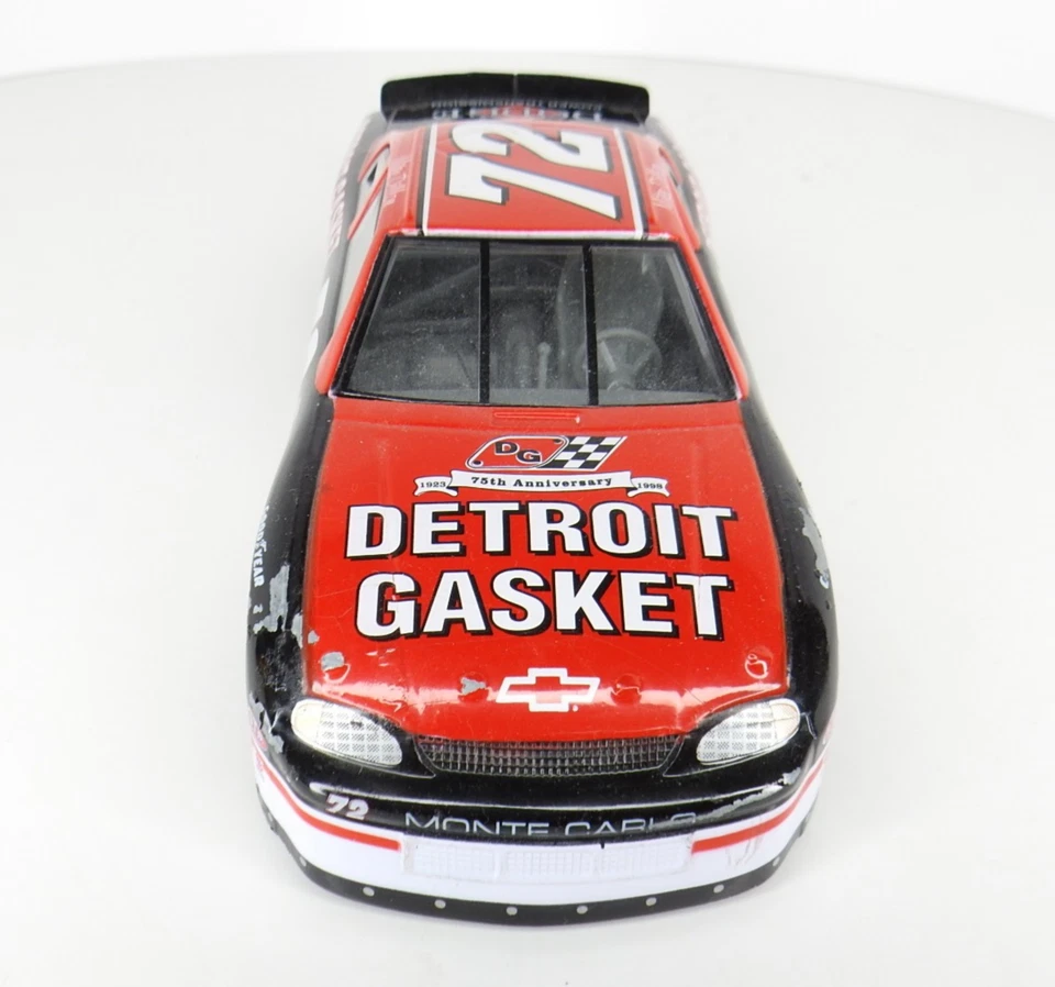 Action Champion 1:24 Detroit Gasket #72 Mike Dillon Monte Carlo Die Cast Carlo. Foto 2 de 4