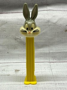 VINTAGE 70's Bugs Bunny PEZ Dispenser - Made In Hungary - Looney Tunes