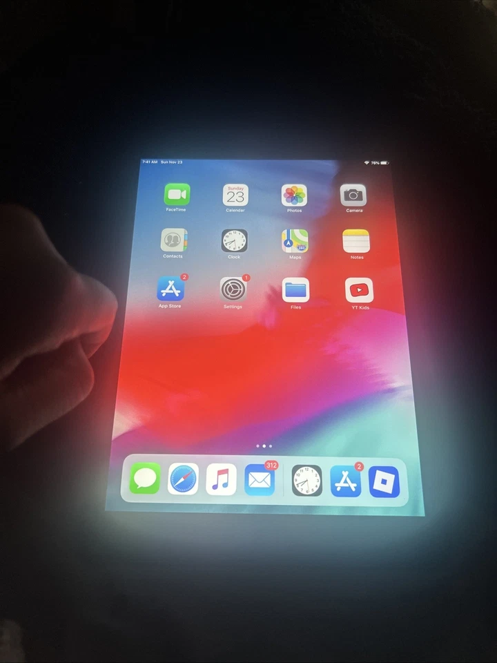 iPad Air - Image 4 of 4