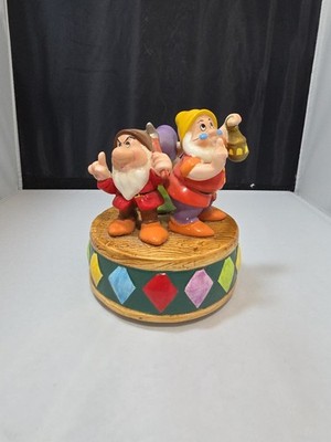 Vintage Schmid Disney Snow White & Seven Dwarfs Music Box Doc Dopey Grumpy
