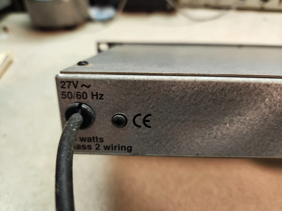 biamp Advantage mEQ301, 30-band EQ - Image 3 of 4