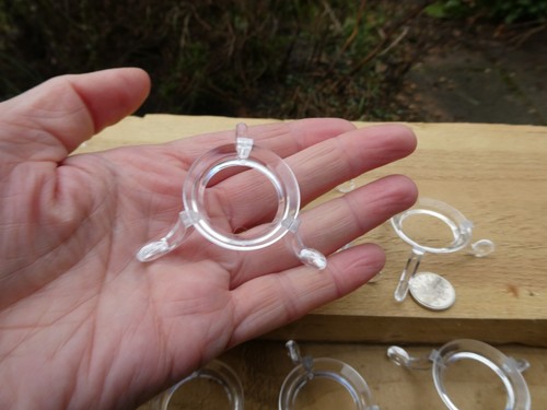 10 Clear Perspex Egg Stands For Eggs,Large Marbles,Crystal Ball, Gemstones - Foto 2 di 14